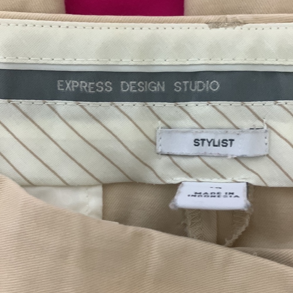 Express studio size 10 - Picture 2 of 5